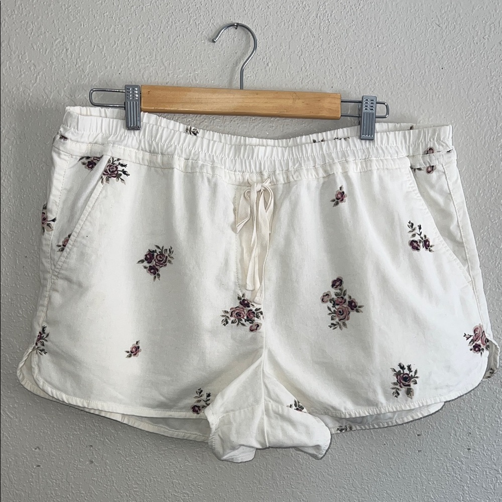 LOFT Floral Print White Athletic Shorts
